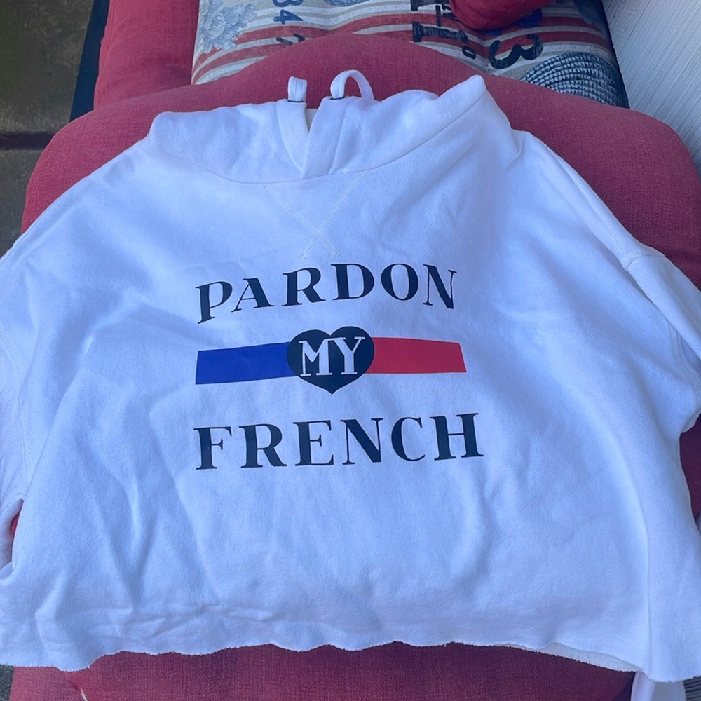 cropped sweatshirt!